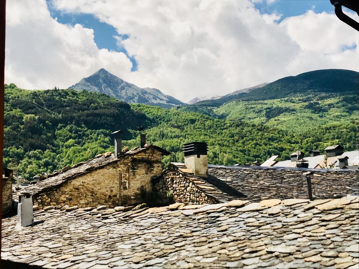 Bpirineos-Las Plazas Бенаске Екстер'єр фото